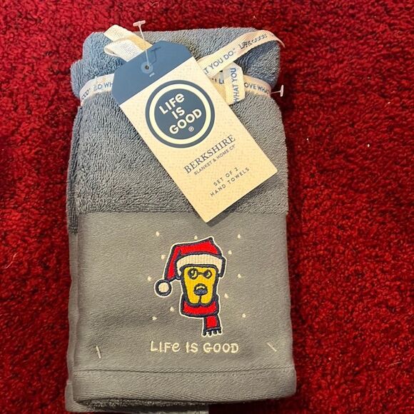 NWT Life is Good Christmas hand towels - Picture 1 of 2
